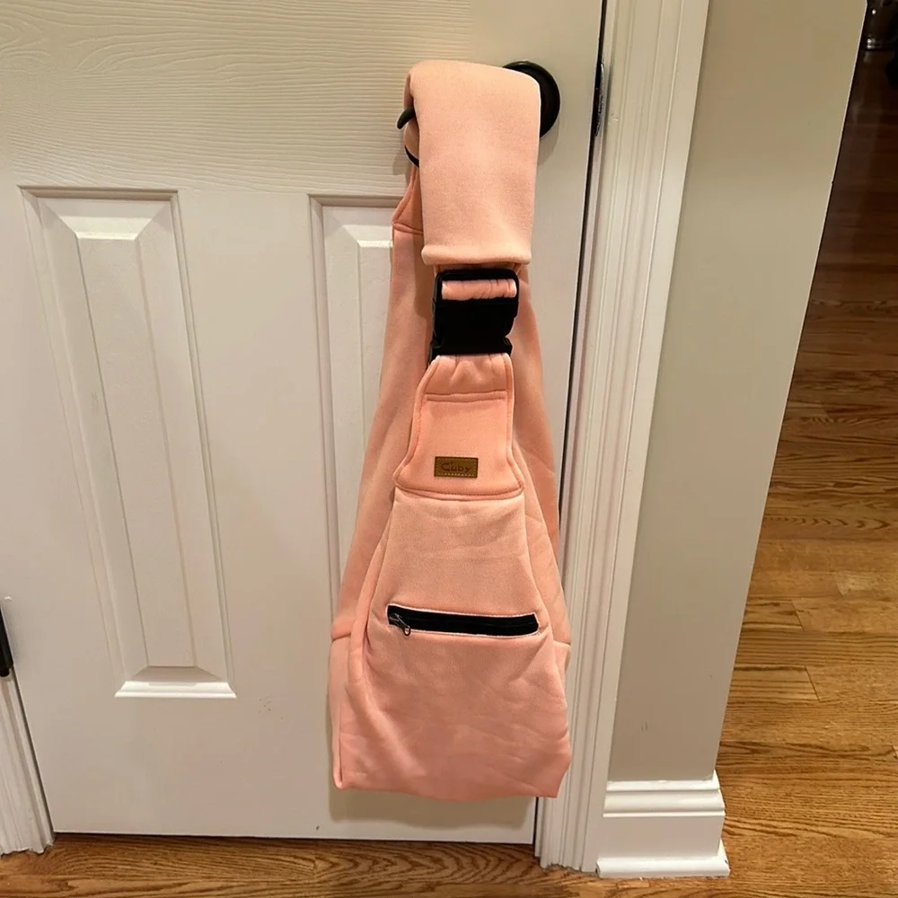 New Cuby Pet Carrier Pink w black & white interior.Small